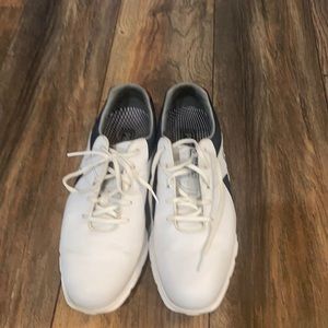 Professional Golf Shoes